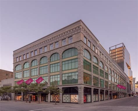 Holt Renfrew Ogilvy Opens All 6 Retail Levels in Montreal [Photos].